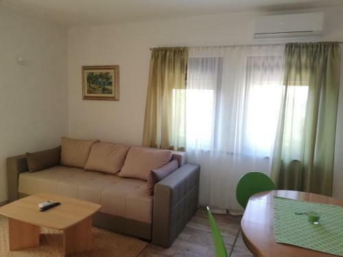 Apartmani I Kamp Turanj-?amuga