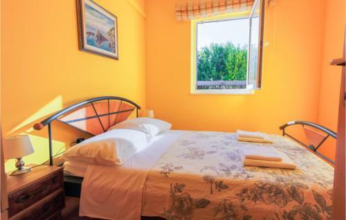 Awesome Apartment In Turanj With 1 Bedrooms