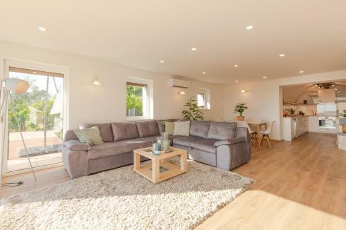 Villa K?hegy Apartman Zam�rdi