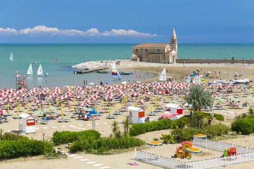 Apartamento Ampio Bilocale Caorle Lungomare Levante
