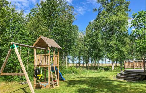 Nice Home In K�llby With Wifi And 2 Bedrooms