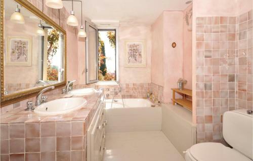 Holiday Home Cabris Bis Chemin Des Val�rianes