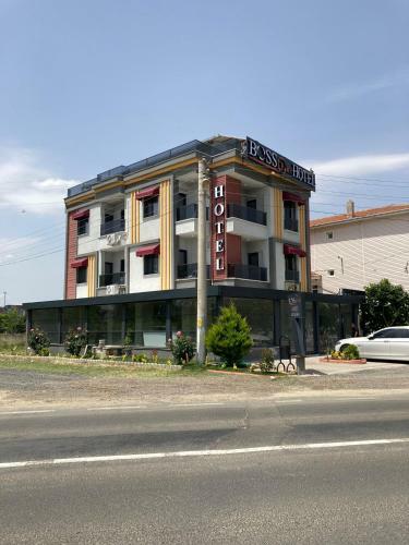Boss Port Hotel