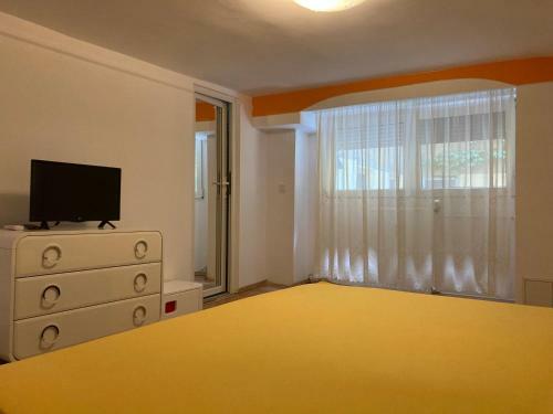Ultracentral Apartment Near Moscovitz Palace