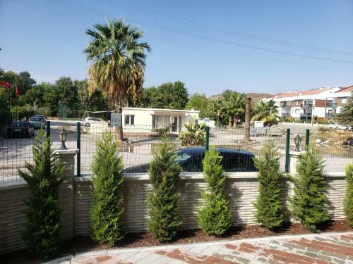 Lovely 1 Bedroom Apartment With Swimming Pool
