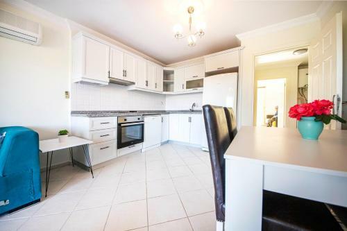 Apartamento Marvelous Flat 650 M To The Beach With Shared Pool And Terrace In Bodrum