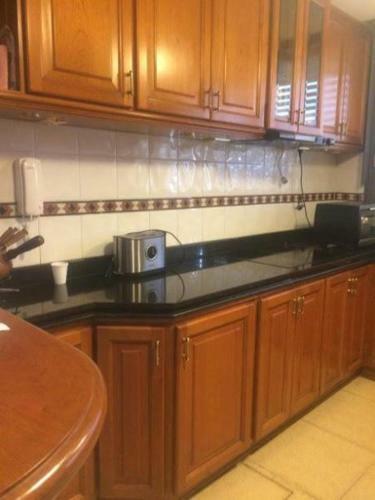 4-bedroom Villa W/ Swimming Pool, 50 Mins From Bue