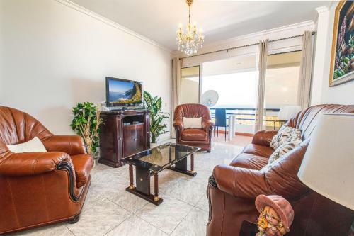 Sea And Sunset View Apartment In Funchal