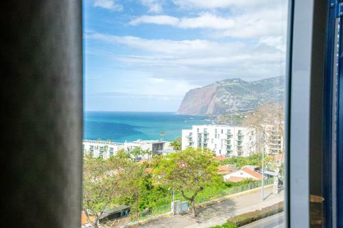 Sea And Sunset View Apartment In Funchal
