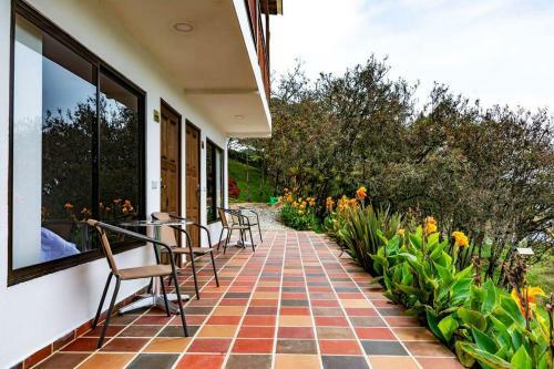 Villa Mansi�n En Guatap� - Colombia