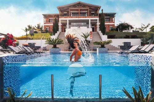 Villa Mansi�n En Guatap� - Colombia