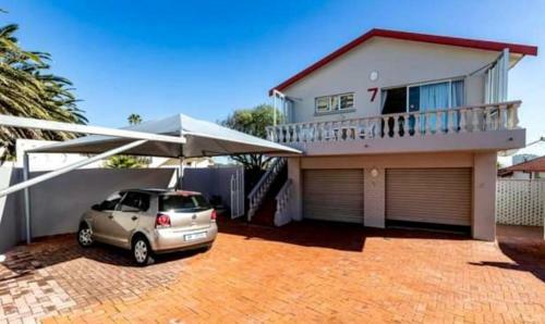 Secure Apartment, 500m From The Beach