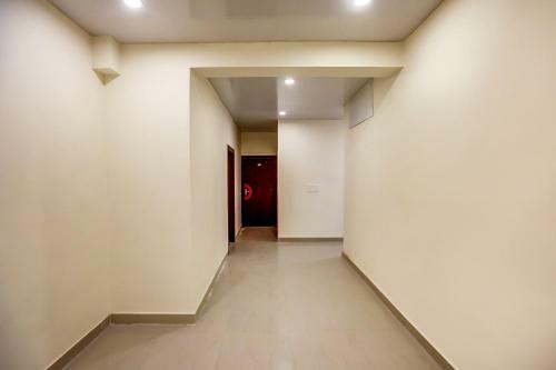 Hotel Collection O 45853 Sr Inn Awas Vikas