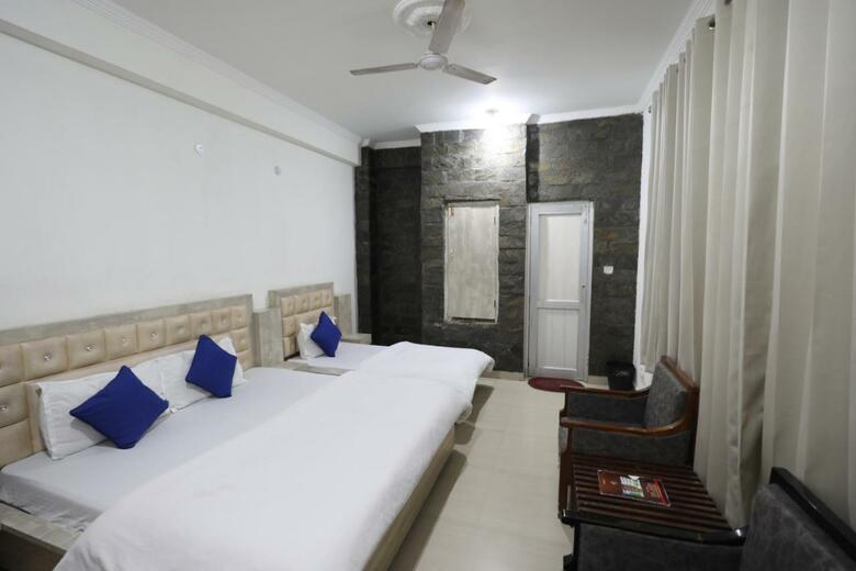 Mahadev Hotel And Resorts
