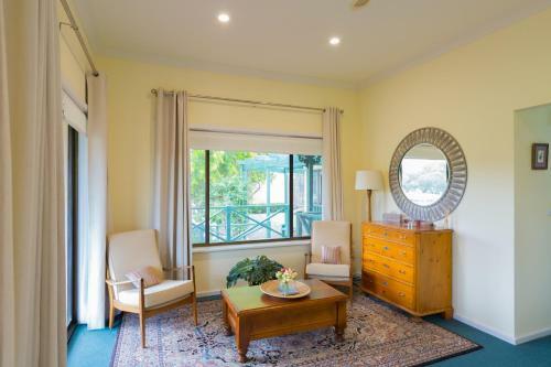 Kraft Vintage House