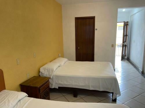 Hotel Roble Zihuatanejo