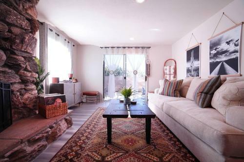 Entire Home Yucca Valley Joshua Tree Retreat