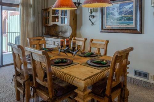 Tamarron Gambel Oak - 796