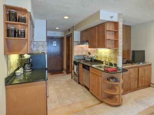Tamarron Lodge Loft - 210