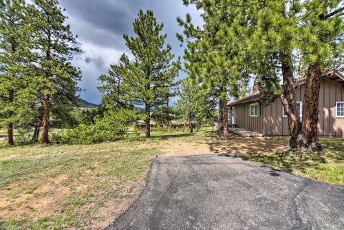 Rocky Mountain Breezes Cabin Grill And Deck!