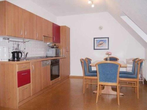 Apartamento Seepark Burhave _ Reetdachhaus Neu