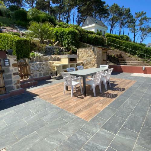 Magnifique Villa Face � La Plage De Pors Piron