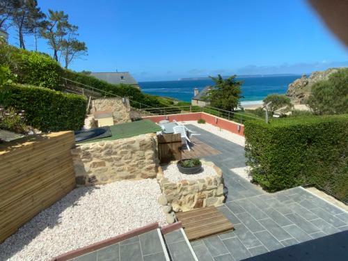Magnifique Villa Face � La Plage De Pors Piron