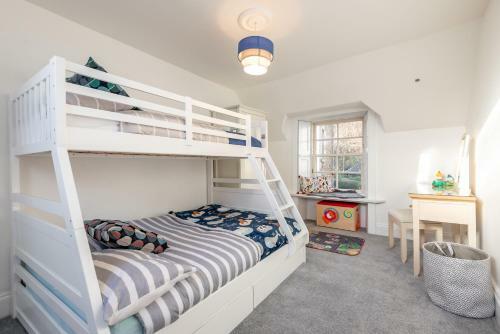 Charming Cardoon Cottage In Beautiful Village