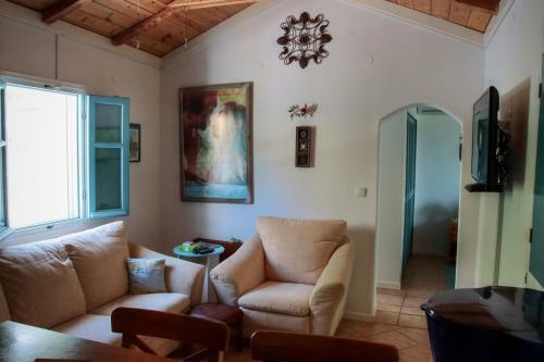 Villa Agrilias With Private Pool