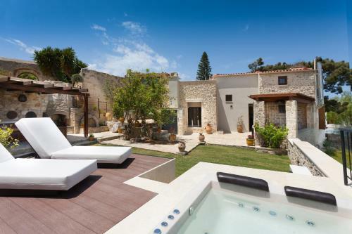 Ali Vafi Luxury Villa With Jacuzzi And Pool