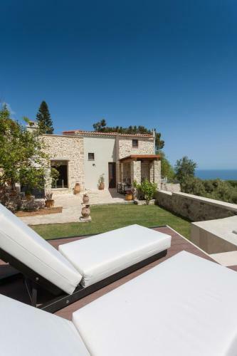 Ali Vafi Luxury Villa With Jacuzzi And Pool