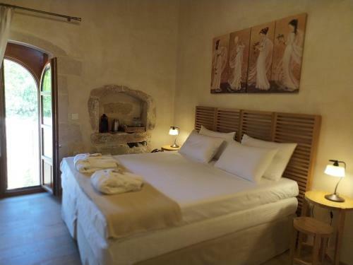 Hotel Wild Violet