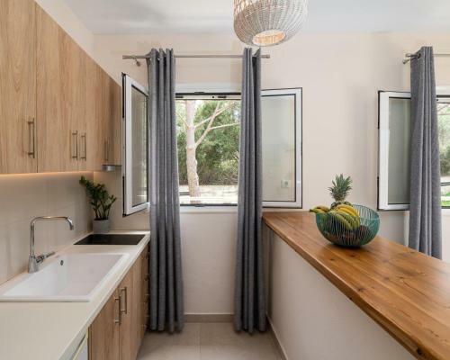 Sea View Apartment In Malia