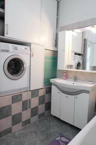 Apartamento Spacious And Cozy Maisonette In Epanomi