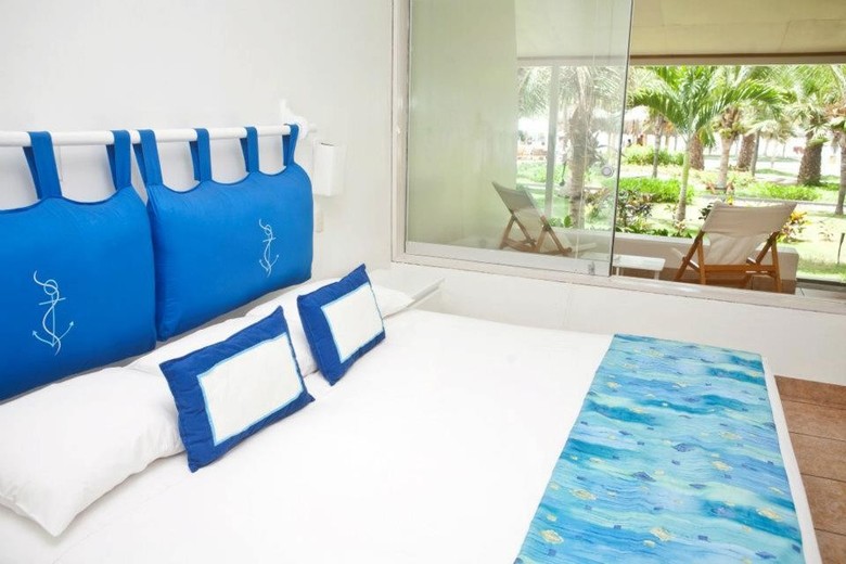 Hotel Punta Sal Suites & Bungalows Resort