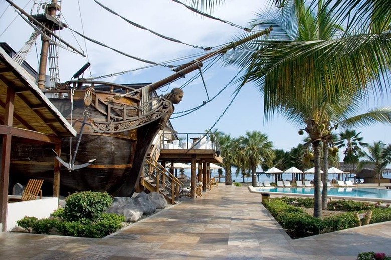 Hotel Punta Sal Suites & Bungalows Resort