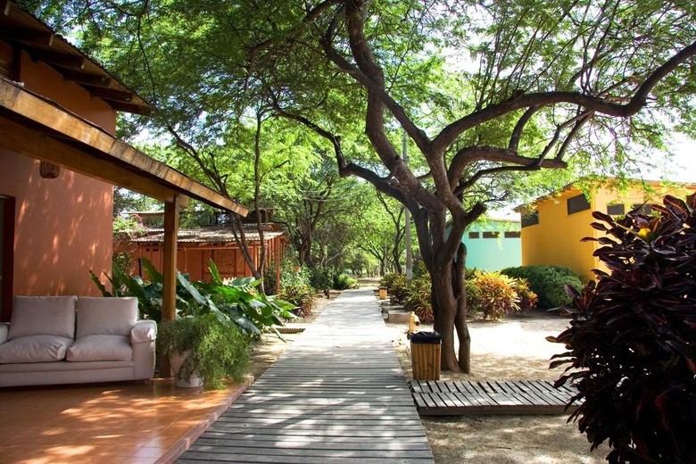 Hotel Punta Sal Suites & Bungalows Resort