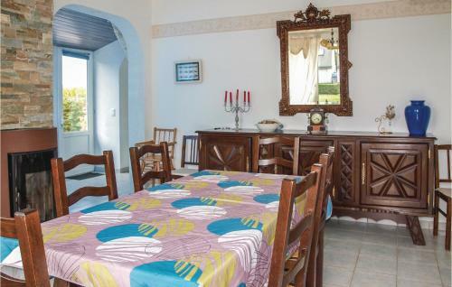 Holiday Home Plurien H-666