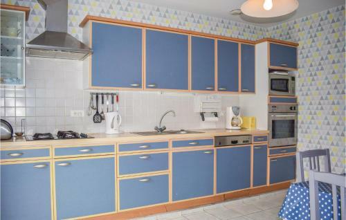 Holiday Home Plurien H-666