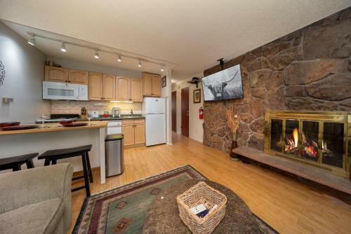 247 Hi Country Dr #11-4