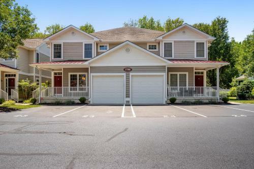Oyster Bay Villas --- 37500 Kaitlyn Dr Unit #23