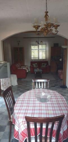 Seaside Mango Apartments With Free Parking