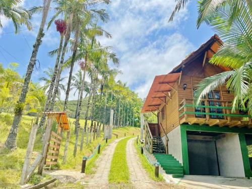 Um Ref�gio De Paz, Em Meio A Natureza.