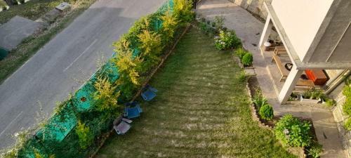 Cliffside Manor, Satkhol, Mukteshwar By Earthaa Escapes