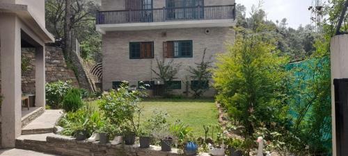 Cliffside Manor, Satkhol, Mukteshwar By Earthaa Escapes