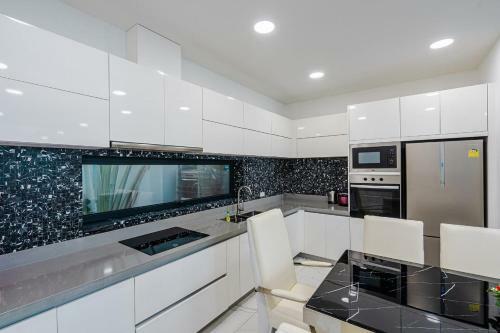 Art C Pool Villas Pattaya
