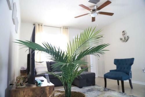 Entire Home-bradenton 3/2 Indoor Pool Near Beaches