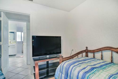 Clearwater Home With Fire Pit 6 Mi To Beaches!