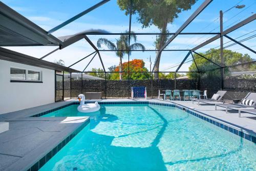 Luxurious Clearwater Retreat With Lanai And Pool!