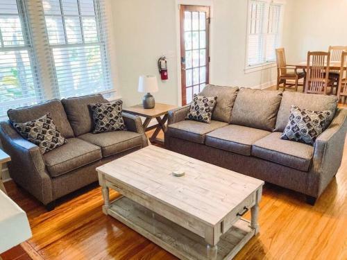 University House - 8 Bedrooms Walk To Uf / Stadium